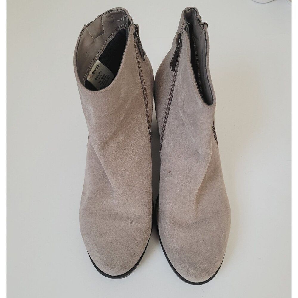 Blondo Impermeable Waterproof Chunky Sole Boot in Beige Size 9.5